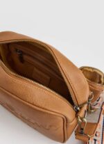camello bolsa crossbody con logo en relieve Pepe Jeans 06X4714 mujer - Imagen 3