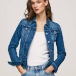 mezclilla chamarra de mezclilla regular fit Pepe Jeans 06X4138 mujer