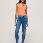 mezclilla jeans ajustados con cintura alta Pepe Jeans 06X458 mujer
